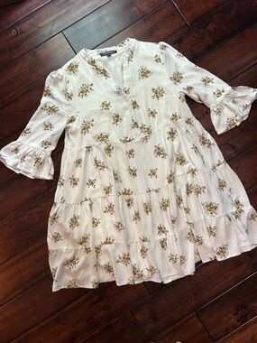 Laurel Grey - White Floral Tiered Babydoll Dress